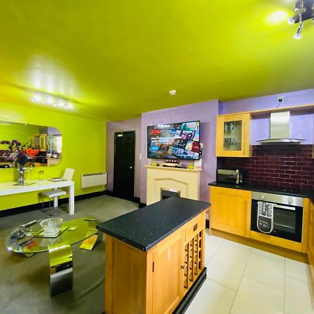 Phoenix Apartments Гул Экстерьер фото