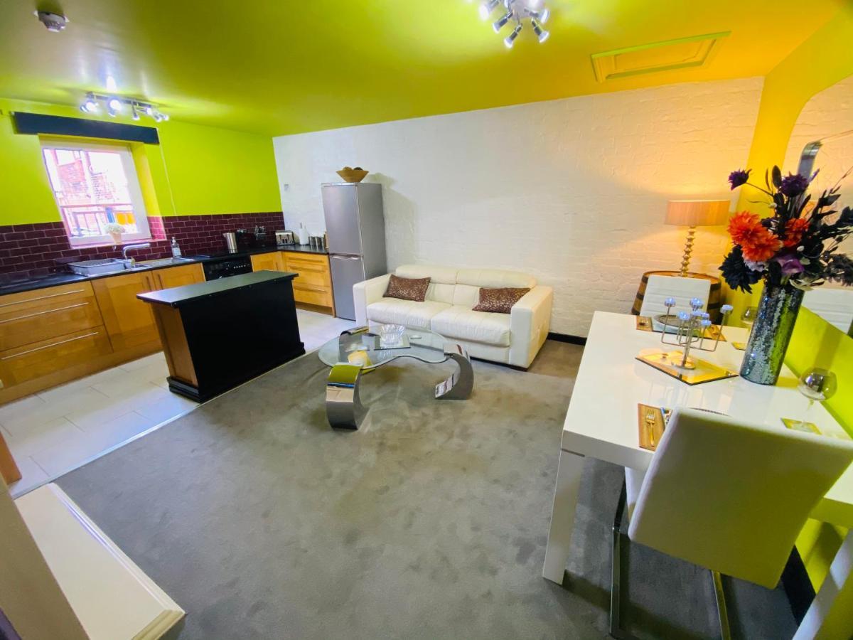 Phoenix Apartments Гул Экстерьер фото